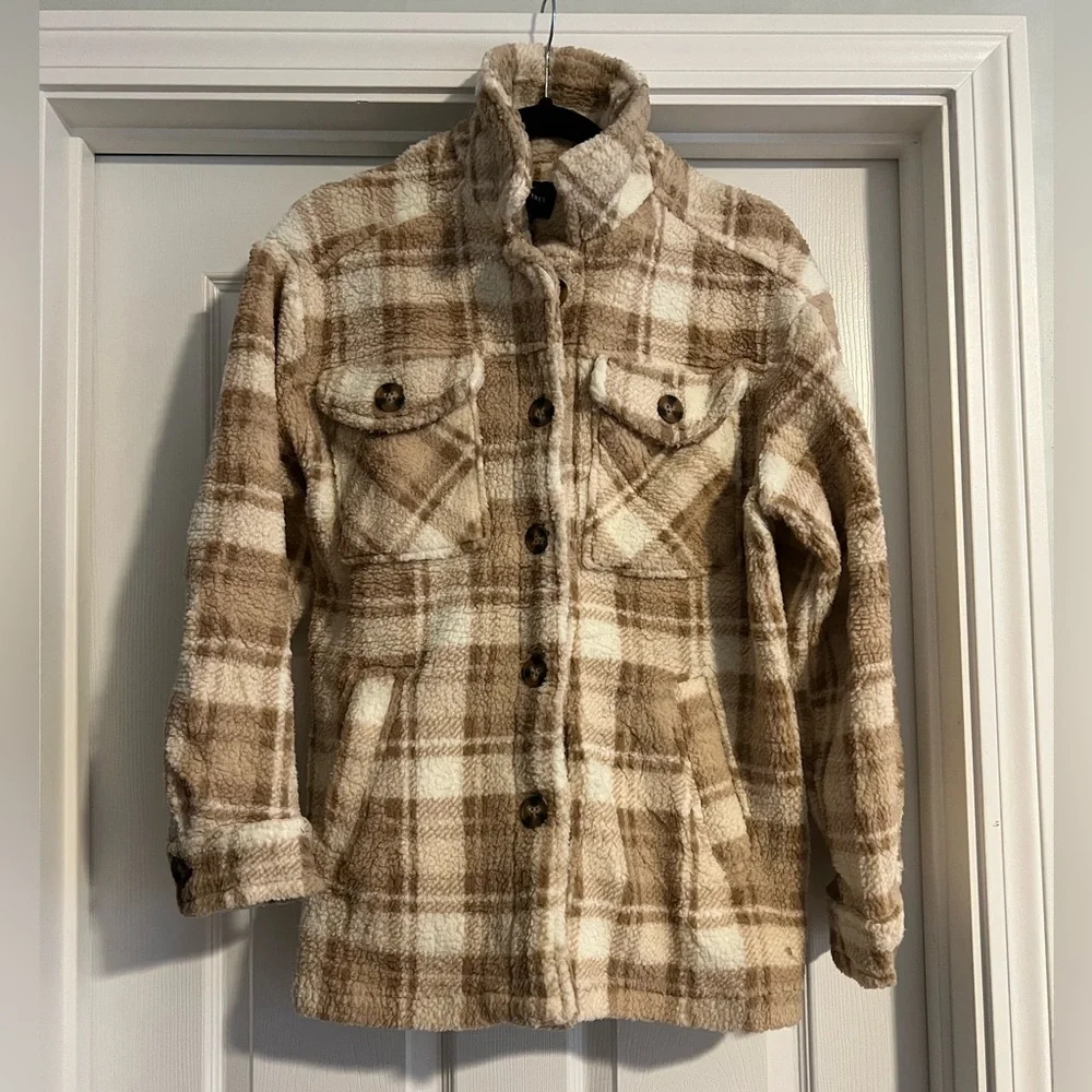 Love Tree Shacket - Picture 4 of 7